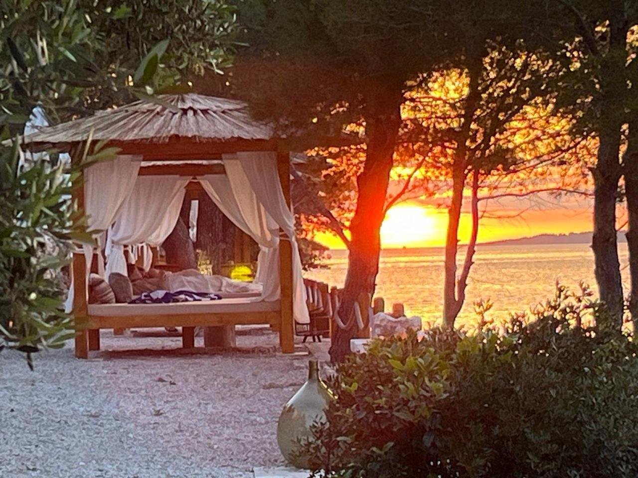 Pebble Bay Paradise House فيلا لوكا المظهر الخارجي الصورة